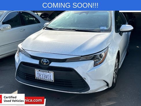 Certified 2023 Toyota Corolla LE FWD image 1