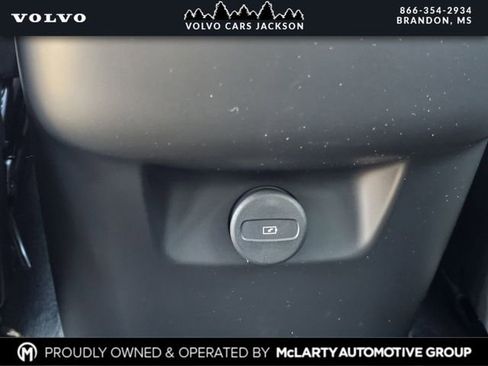 New 2026 Volvo XC90 B6 Plus w/ Protection Package Premier AWD/4WD image 21