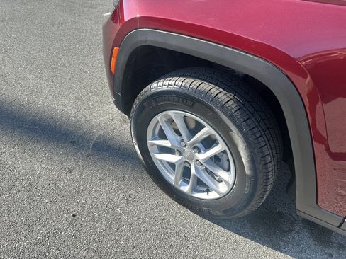 New 2025 Jeep Grand Cherokee L Laredo w/ Luxury Tech Group I image 11