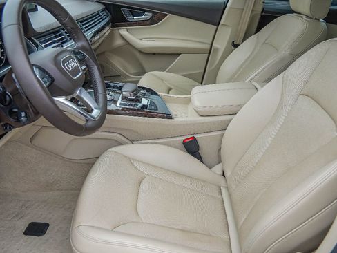 Used 2019 Audi Q7 3.0T Premium Plus w/ Premium Plus Package image 8