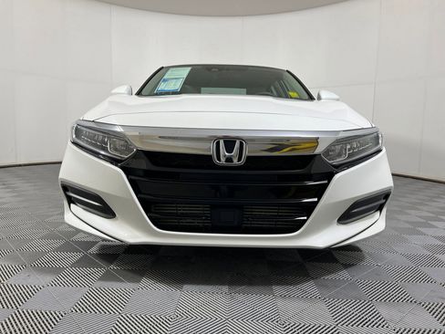 Certified 2019 Honda Accord LX image 5