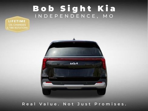 New 2026 Kia Carnival EX image 5