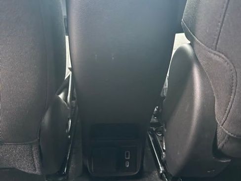 Used 2023 Chevrolet TrailBlazer LT w/ Convenience Package AWD/4WD image 18