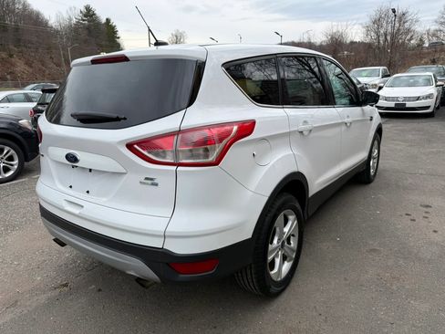Used 2015 Ford Escape SE image 4