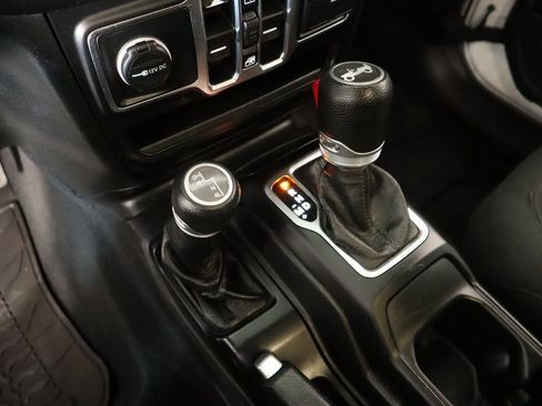 Used 2020 Jeep Wrangler Unlimited Sport S image 7