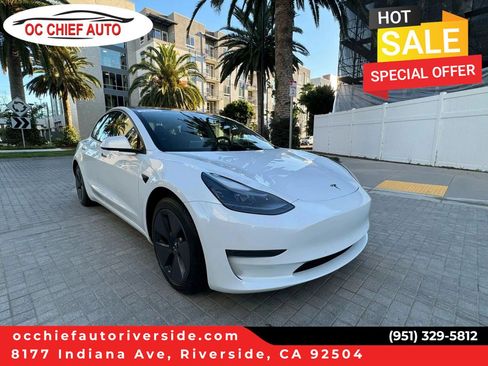 Used 2022 Tesla Model 3 RWD image 1