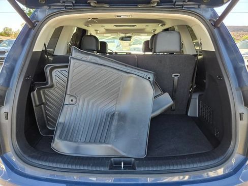 Used 2024 Kia Telluride EX w/ EX Captain's Chair Package AWD/4WD image 15
