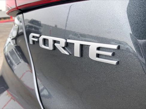 Used 2023 Kia Forte GT w/ GT2 Package FWD image 8