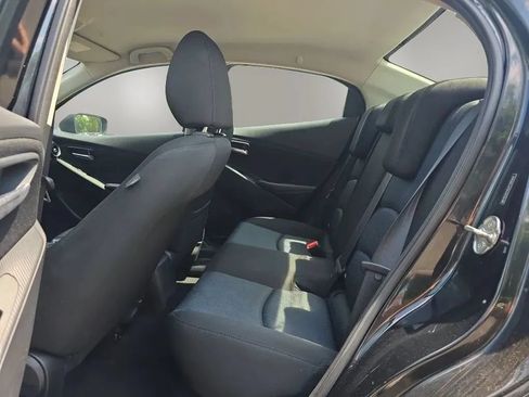 Used 2018 Toyota Yaris iA FWD image 34