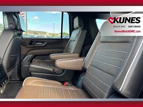 Used 2026 GMC Yukon XL Denali Ultimate w/ LPO, Floor Liner Package AWD/4WD image 26