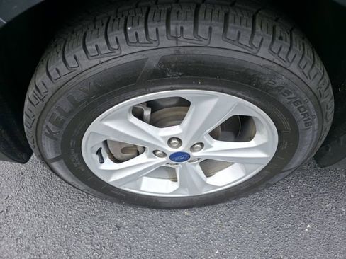 Used 2022 Ford Edge SE image 10