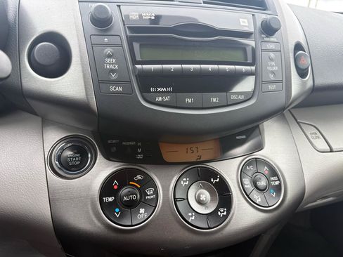 Used 2010 Toyota RAV4 Limited FWD image 19
