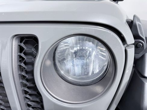 Used 2021 Jeep Gladiator Rubicon image 27