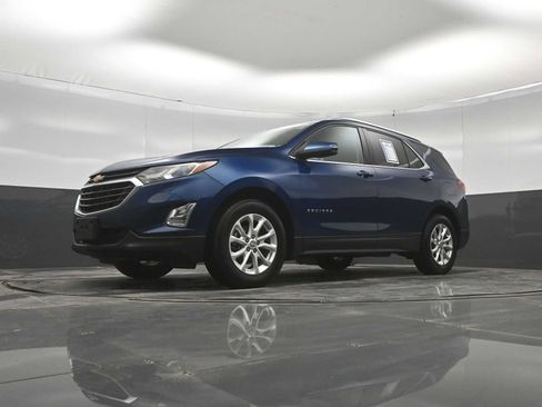 Used 2019 Chevrolet Equinox LT w/ Sun & Navigation Package AWD/4WD image 28