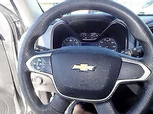 Used 2022 Chevrolet Colorado W/T w/ WT Convenience Package RWD image 8