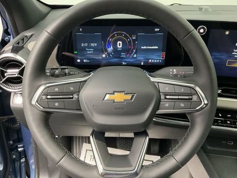 New 2026 Chevrolet Equinox LT w/ Convenience Package II FWD image 14