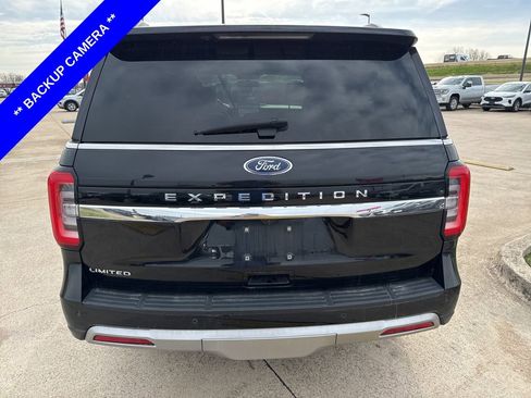 Used 2024 Ford Expedition Limited image 9