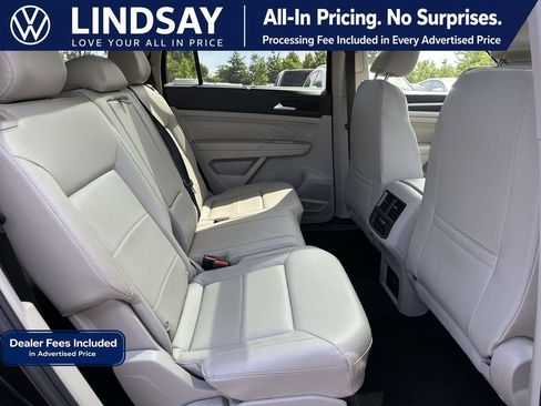 Used 2023 Volkswagen Atlas SE w/ Panoramic Sunroof Package AWD/4WD image 13