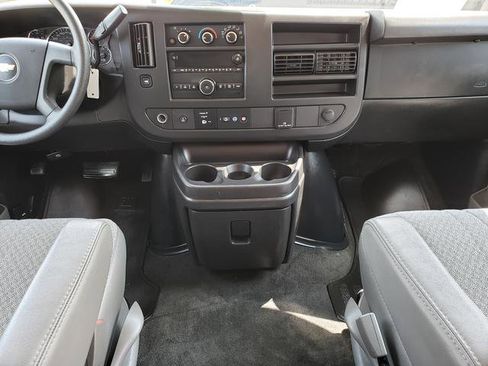 Used 2018 Chevrolet Express 3500 LT w/ LT Preferred Equipment Group image 14