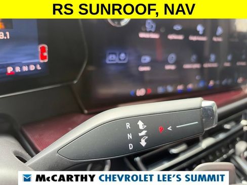 Used 2024 Chevrolet Traverse RS FWD image 22