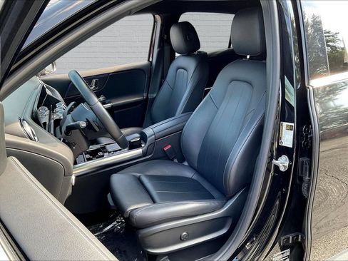 Used 2023 Mercedes-Benz GLA 250 w/ Premium Package image 19