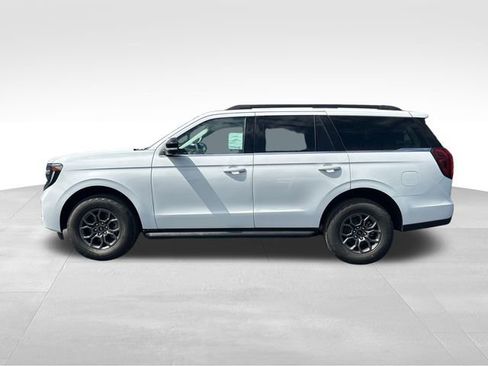 New 2026 Ford Expedition Active RWD image 2