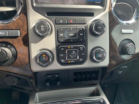 Used 2016 Ford F250 Platinum AWD/4WD image 30