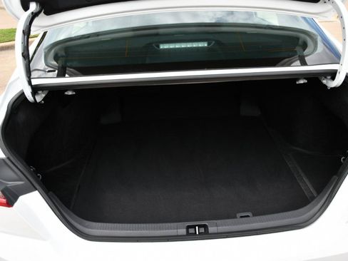 Used 2026 Toyota Camry SE FWD image 7