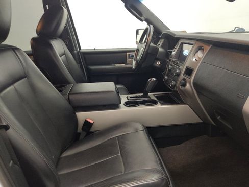 Used 2016 Ford Expedition EL XLT w/ Equipment Group 202A RWD image 21