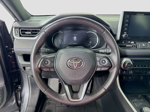 Used 2021 Toyota RAV4 XSE image 11