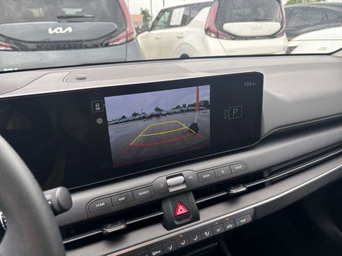 Used 2025 Kia K4 LXS image 22