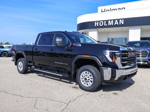 New 2026 GMC Sierra 2500 SLE AWD/4WD image 1