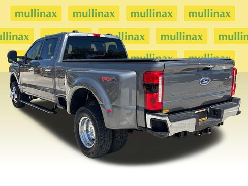 Certified 2024 Ford F350 Lariat w/ Lariat Ultimate Package AWD/4WD image 11