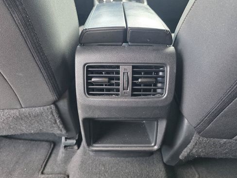 Used 2023 Nissan Rogue S FWD image 27