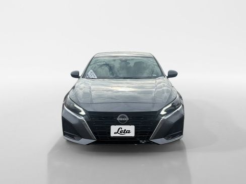 Used 2023 Nissan Altima 2.5 SV FWD image 8