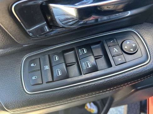 Used 2018 RAM 2500 Laramie w/ Sport Appearance Group AWD/4WD image 17