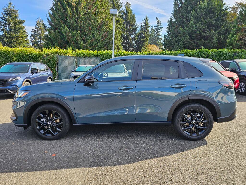 Certified 2025 Honda HR-V Sport image 4