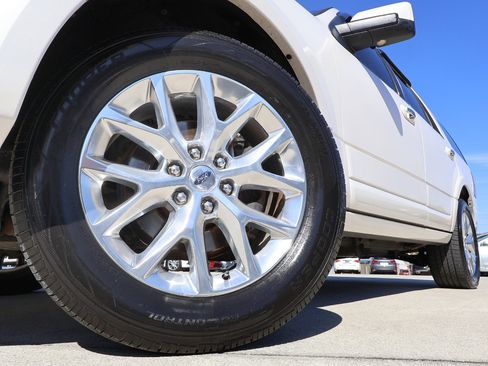 Used 2017 Ford Expedition Limited w/ Equipment Group 301A image 24