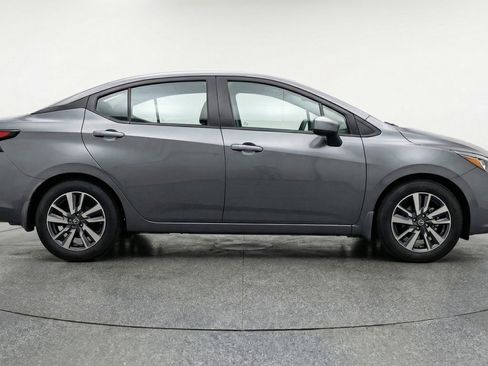 Used 2025 Nissan Versa SV FWD image 8