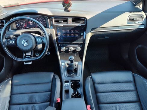 Used 2019 Volkswagen Golf 4-Door AWD/4WD image 12