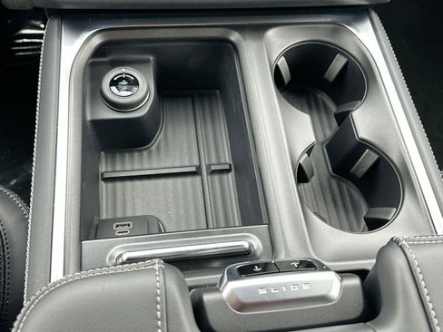 New 2026 Ford Expedition Max Platinum w/ Stealth Performance Package image 28