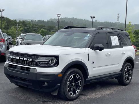 Used 2025 Ford Bronco Sport Outer Banks w/ Outer Banks Tech Package+ AWD/4WD image 7