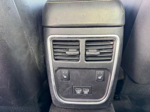 Used 2015 Dodge Charger SRT w/ Harman/Kardon Audio Group image 30