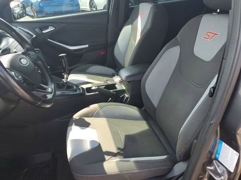 Used 2018 Ford Focus ST FWD image 28
