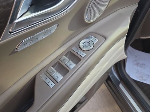 Used 2023 Genesis GV80 2.5T w/ Advanced Package image 16