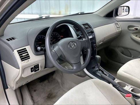 Used 2009 Toyota Corolla LE w/ All Weather Guard Pkg FWD image 16
