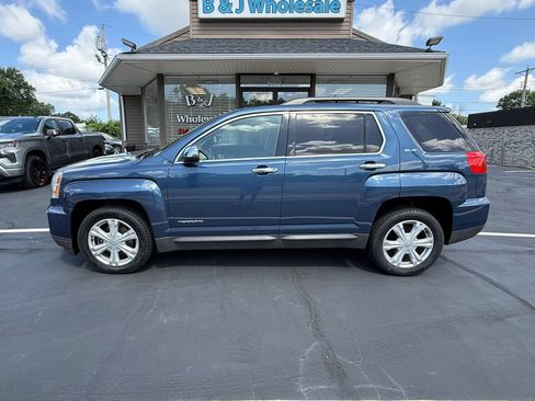 Used 2016 GMC Terrain SLE w/ Chrome Edition FWD image 2