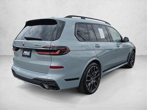 Used 2024 BMW X7 xDrive40i w/ M Sport Package image 5