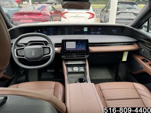 Used 2026 Lincoln Nautilus Reserve AWD/4WD image 14