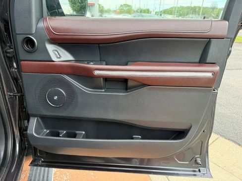 Used 2024 Ford Expedition Limited AWD/4WD image 24